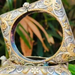 Dual tone rectangle shape bangle with screw