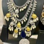 3 layers long necklace with pearl